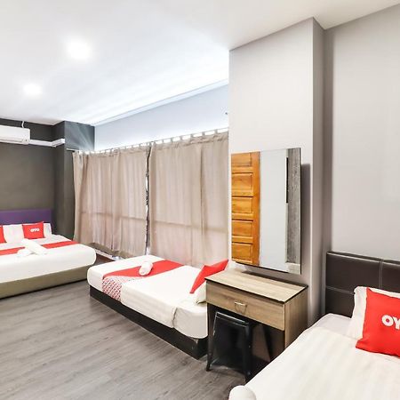 Batu Caves Oyo 89381 Moonnight Hotel מראה חיצוני תמונה